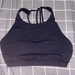 Women’s Lululemon sports bra